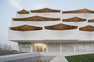 هتل Sky Yard